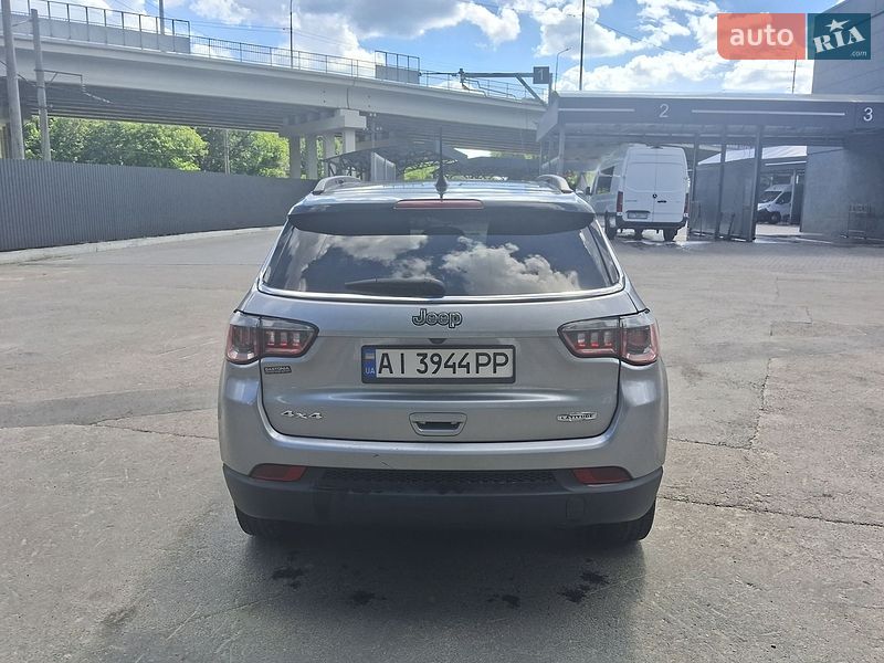 Внедорожник / Кроссовер Jeep Compass 2017 в Броварах Внедорожник / Кроссовер Jeep Compass 2017 в Броварах