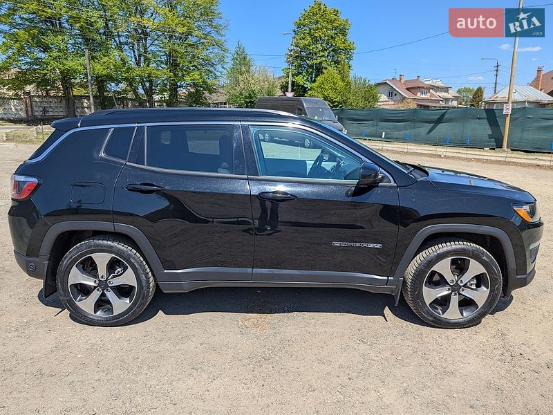 Позашляховик / Кросовер Jeep Compass 2019 в Чернівцях