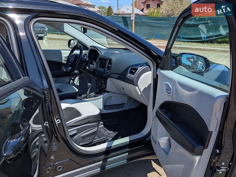 Позашляховик / Кросовер Jeep Compass 2019 в Чернівцях