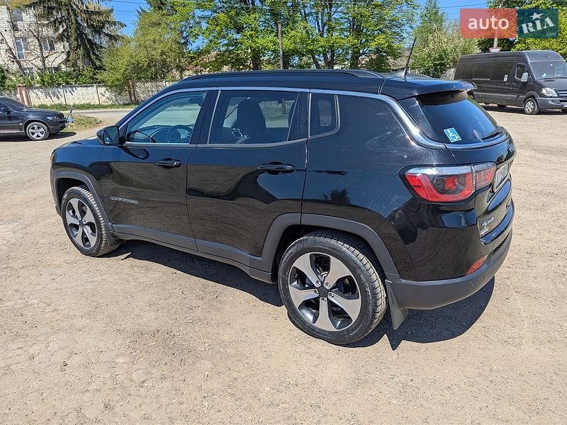 Позашляховик / Кросовер Jeep Compass 2019 в Чернівцях