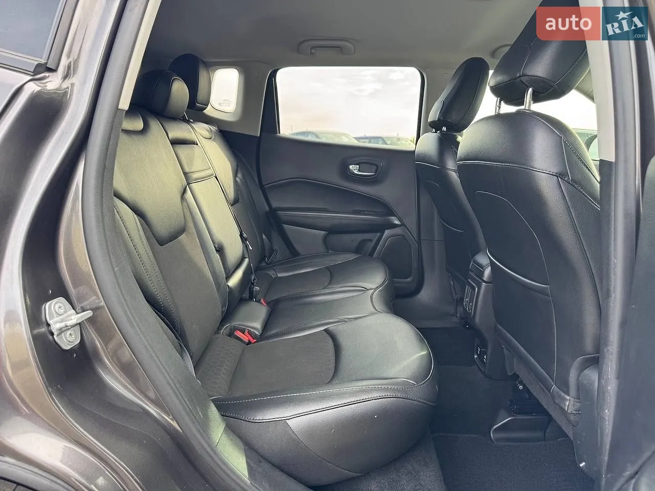 2018 Jeep Compass - мініатюра 11