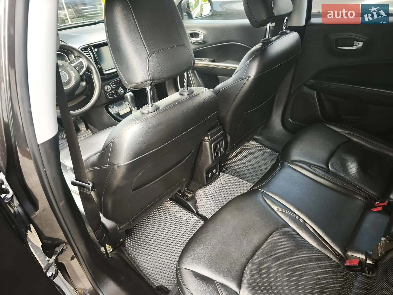 2018 Jeep Compass - мініатюра 9