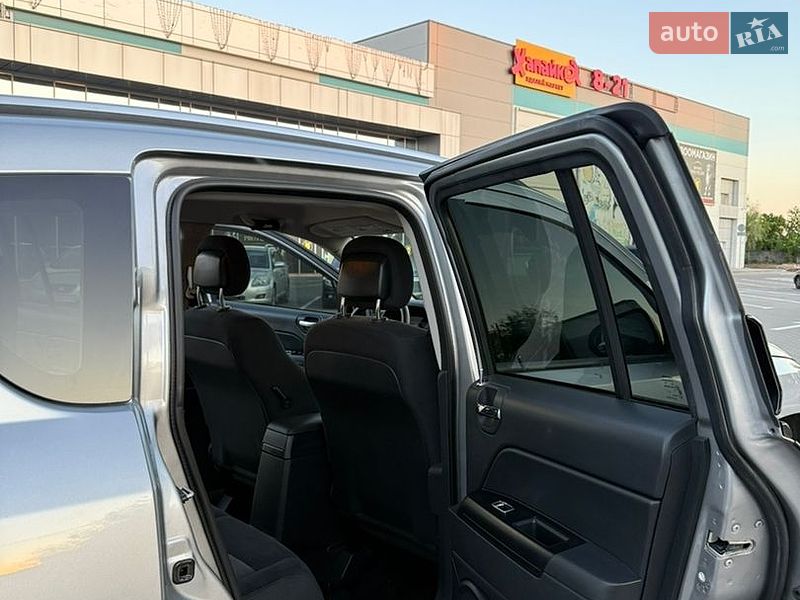 Позашляховик / Кросовер Jeep Compass 2014 в Києві фото 17 Позашляховик / Кросовер Jeep Compass 2014 в Києві