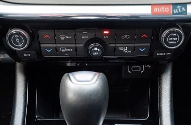Внедорожник / Кроссовер Jeep Compass 2022 в Киеве