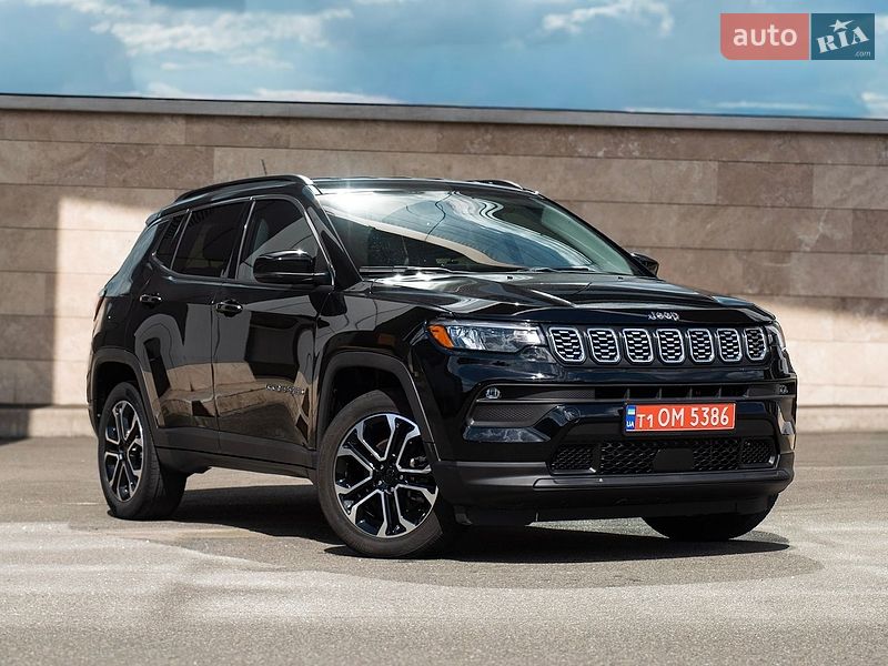 Внедорожник / Кроссовер Jeep Compass 2022 в Киеве