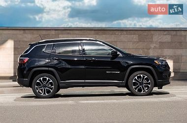 Внедорожник / Кроссовер Jeep Compass 2022 в Киеве