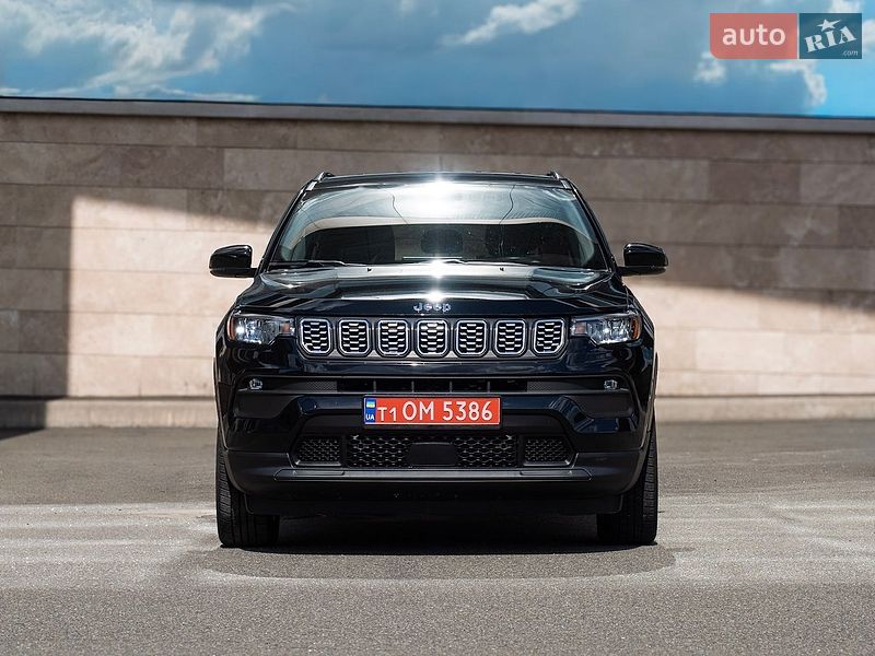 Внедорожник / Кроссовер Jeep Compass 2022 в Киеве