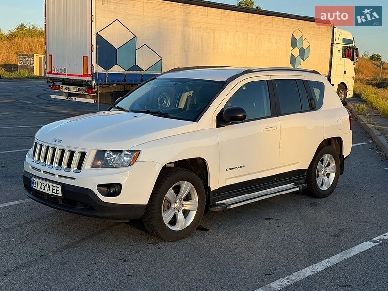 Внедорожник / Кроссовер Jeep Compass 2015 в Полтаве