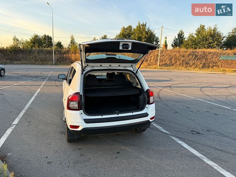 Внедорожник / Кроссовер Jeep Compass 2015 в Полтаве