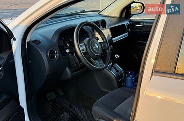 Внедорожник / Кроссовер Jeep Compass 2015 в Полтаве