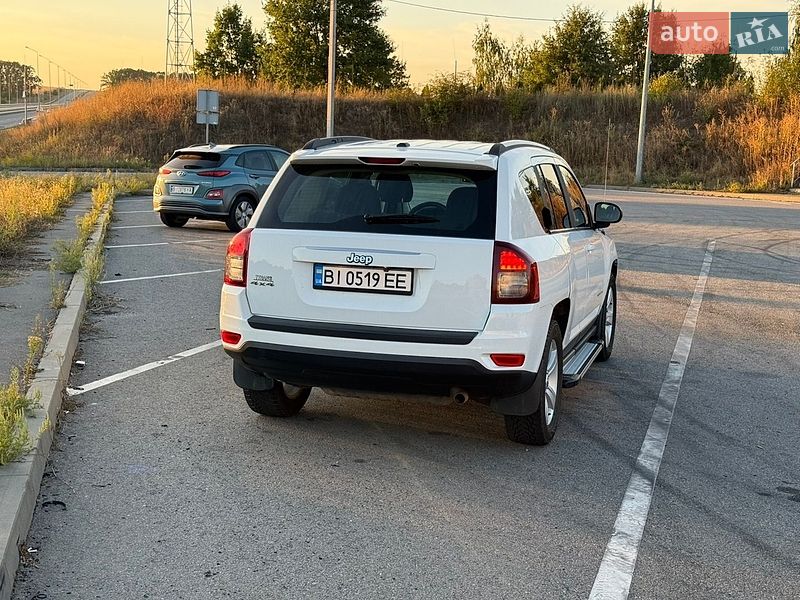 Внедорожник / Кроссовер Jeep Compass 2015 в Полтаве
