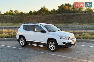 Внедорожник / Кроссовер Jeep Compass 2015 в Полтаве