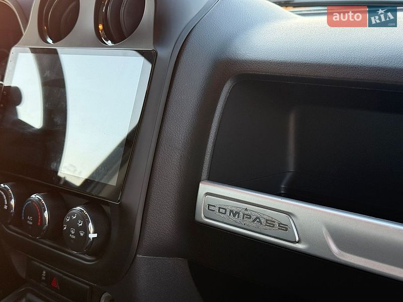 Внедорожник / Кроссовер Jeep Compass 2015 в Полтаве