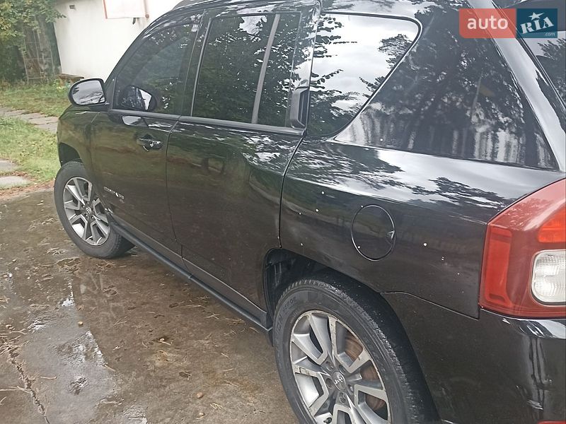 Позашляховик / Кросовер Jeep Compass 2015 в Києві