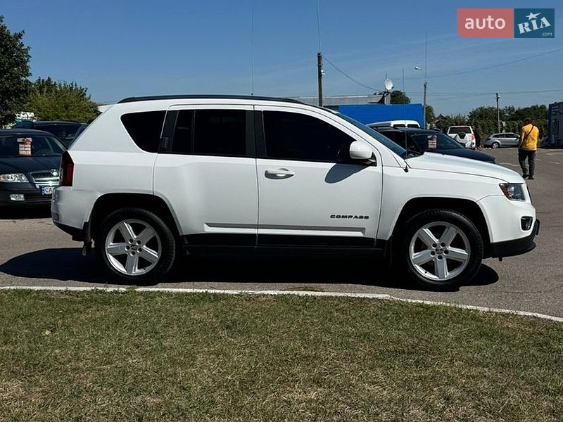 Внедорожник / Кроссовер Jeep Compass 2014 в Каменке