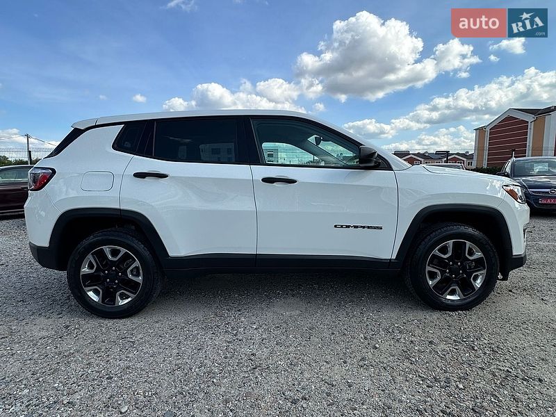 Позашляховик / Кросовер Jeep Compass 2017 в Білогородці