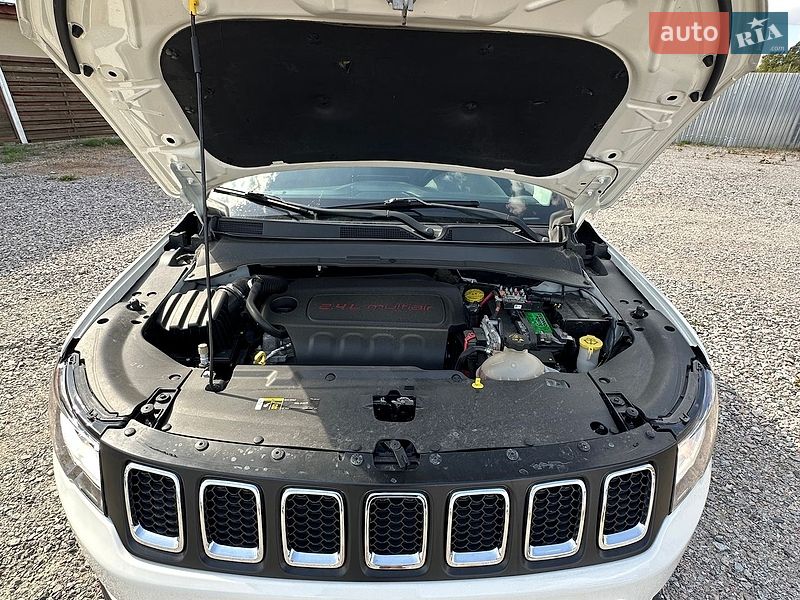 Позашляховик / Кросовер Jeep Compass 2017 в Білогородці