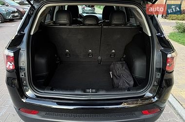 Позашляховик / Кросовер Jeep Compass 2017 в Києві