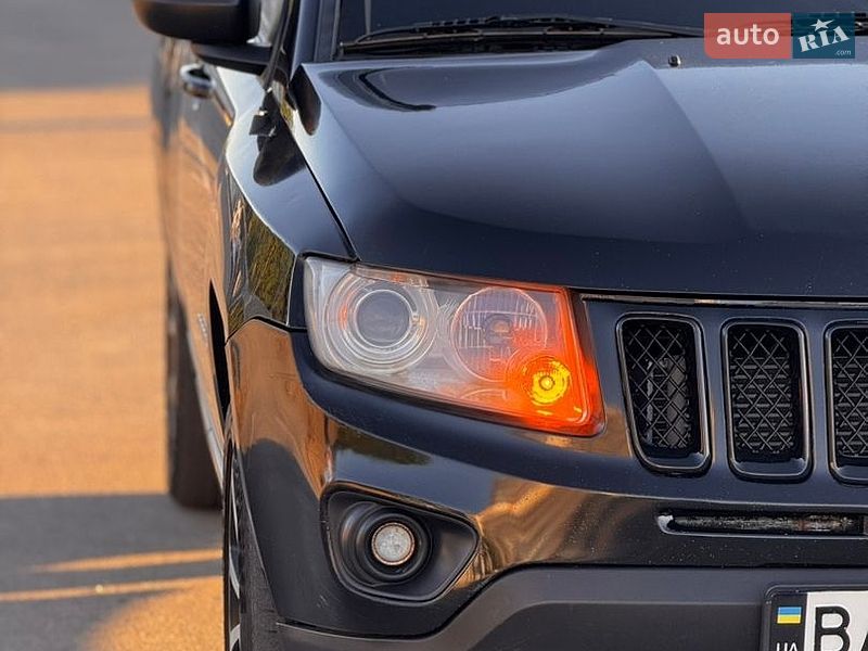 Внедорожник / Кроссовер Jeep Compass 2012 в Кропивницком