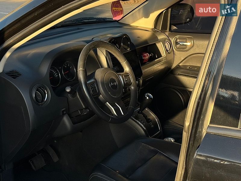 Внедорожник / Кроссовер Jeep Compass 2012 в Кропивницком