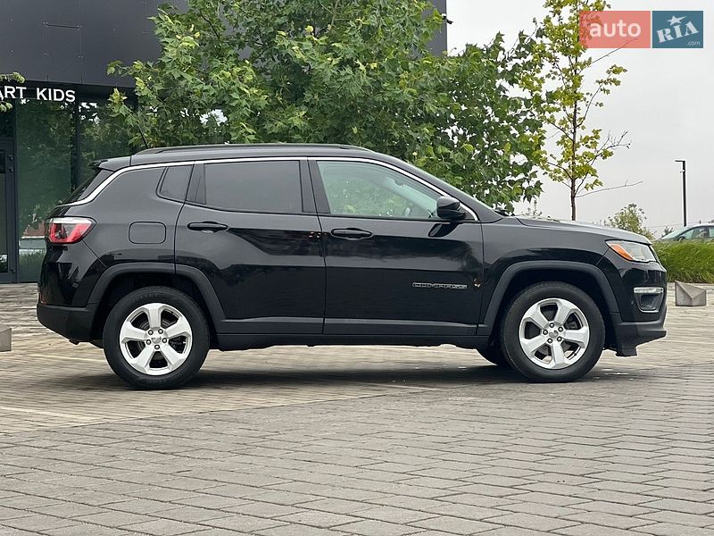 Позашляховик / Кросовер Jeep Compass 2017 в Рівному