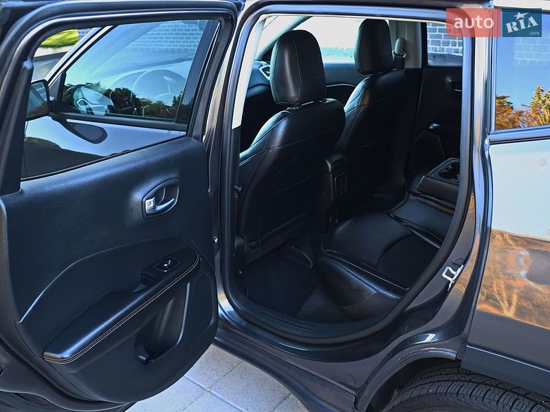 Внедорожник / Кроссовер Jeep Compass 2019 в Кременчуге