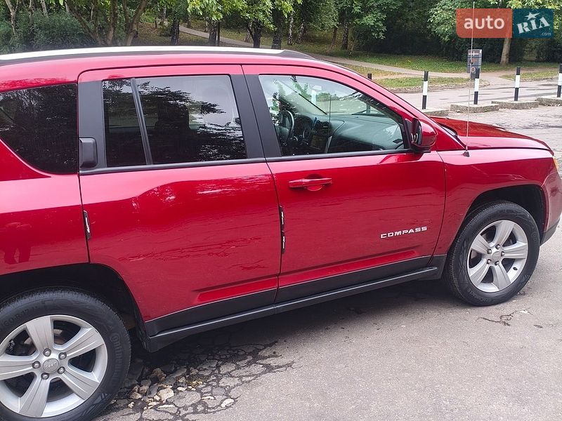 Внедорожник / Кроссовер Jeep Compass 2014 в Тернополе
