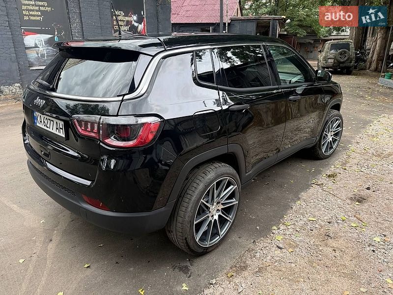 Внедорожник / Кроссовер Jeep Compass 2023 в Киеве