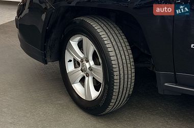 Внедорожник / Кроссовер Jeep Compass 2014 в Киеве