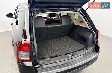 Внедорожник / Кроссовер Jeep Compass 2014 в Киеве