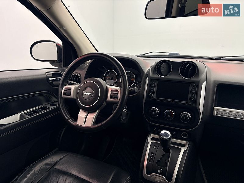Внедорожник / Кроссовер Jeep Compass 2014 в Киеве