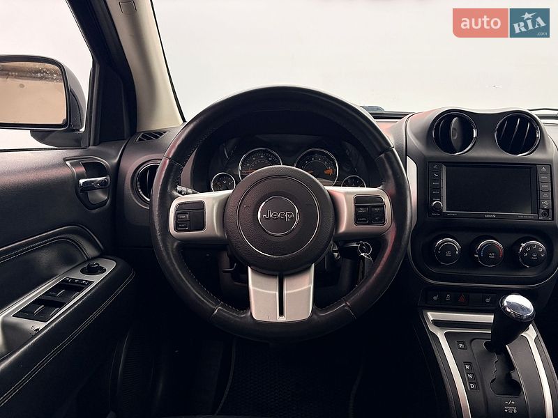Внедорожник / Кроссовер Jeep Compass 2014 в Киеве
