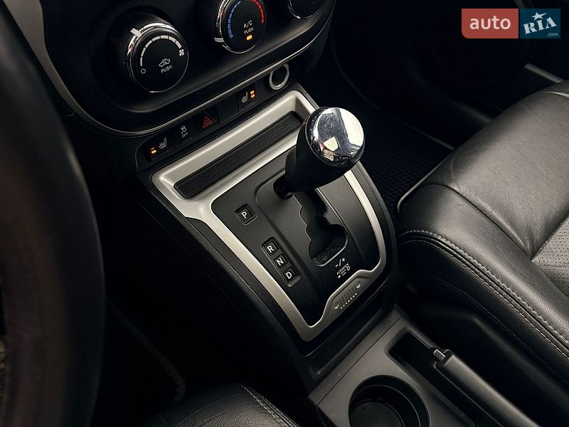 Внедорожник / Кроссовер Jeep Compass 2014 в Киеве