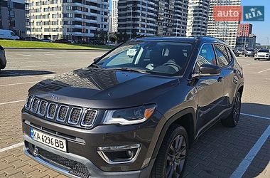 Внедорожник / Кроссовер Jeep Compass 2017 в Киеве