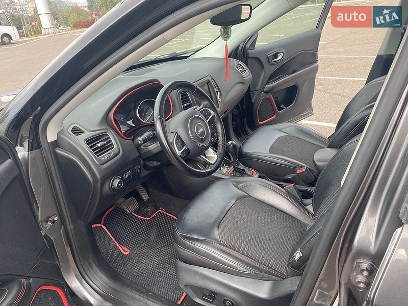 Внедорожник / Кроссовер Jeep Compass 2018 в Киеве
