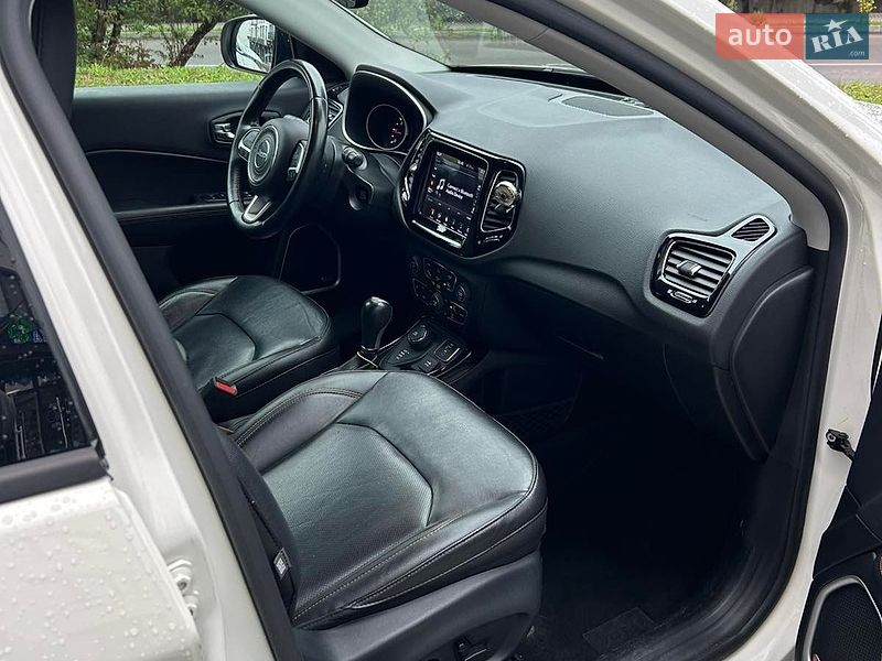 Внедорожник / Кроссовер Jeep Compass 2017 в Жовкве