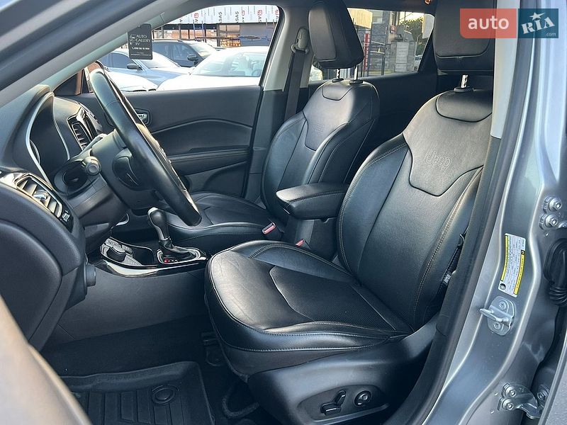 Позашляховик / Кросовер Jeep Compass 2020 в Рівному
