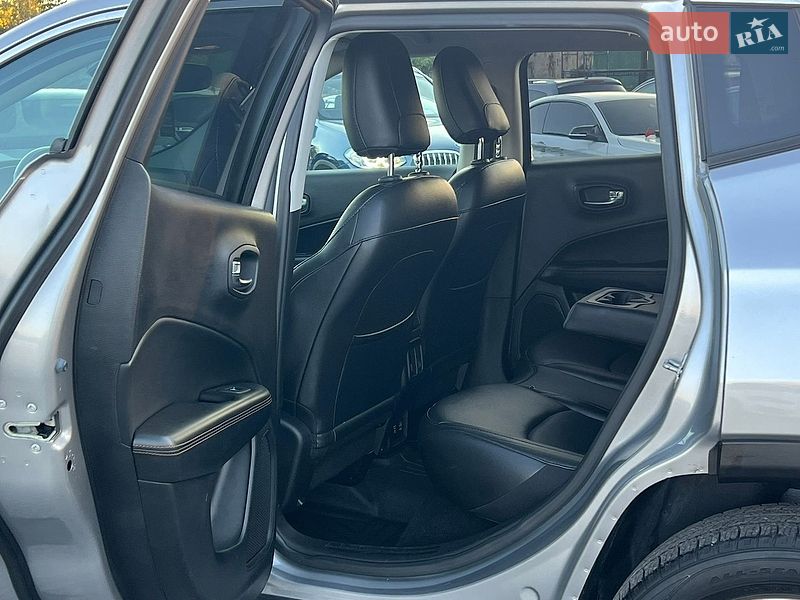 Позашляховик / Кросовер Jeep Compass 2020 в Рівному