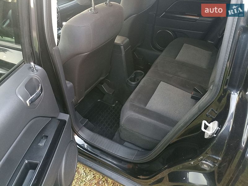 Внедорожник / Кроссовер Jeep Compass 2011 в Нежине