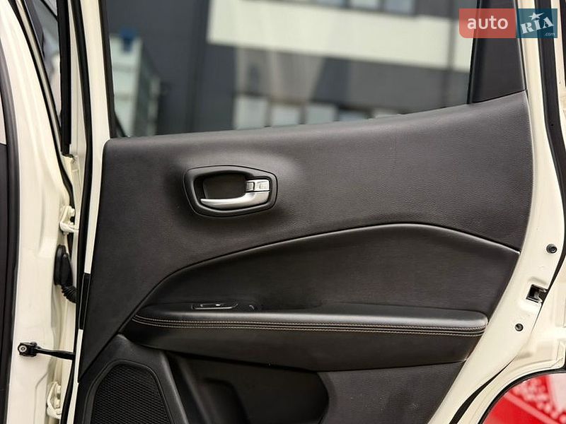 Позашляховик / Кросовер Jeep Compass 2018 в Львові