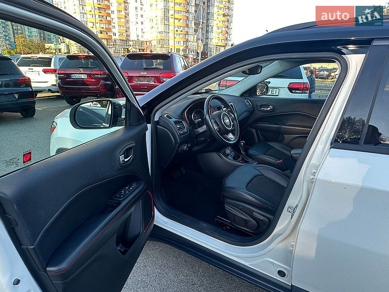 Внедорожник / Кроссовер Jeep Compass 2018 в Киеве