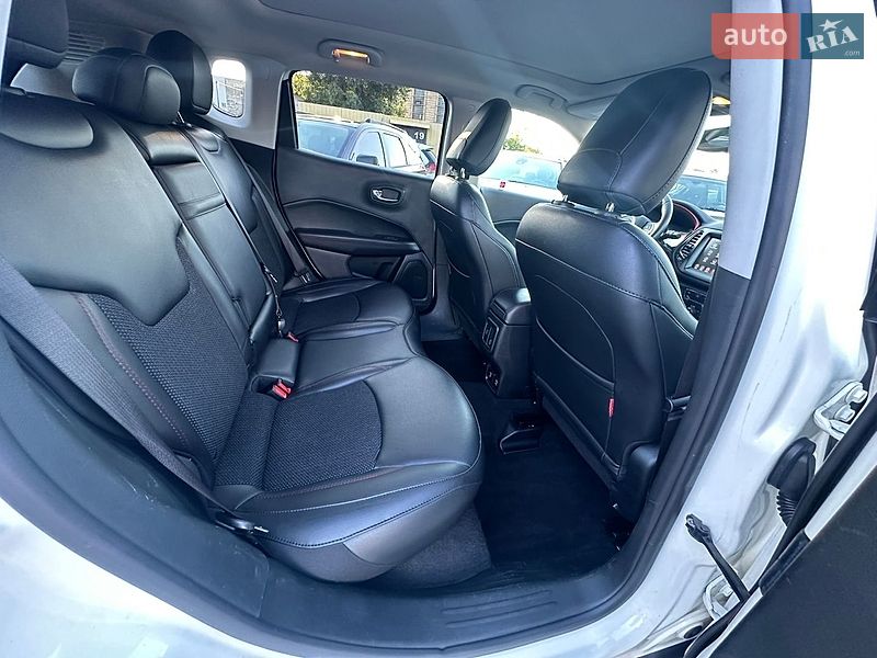 Внедорожник / Кроссовер Jeep Compass 2018 в Киеве