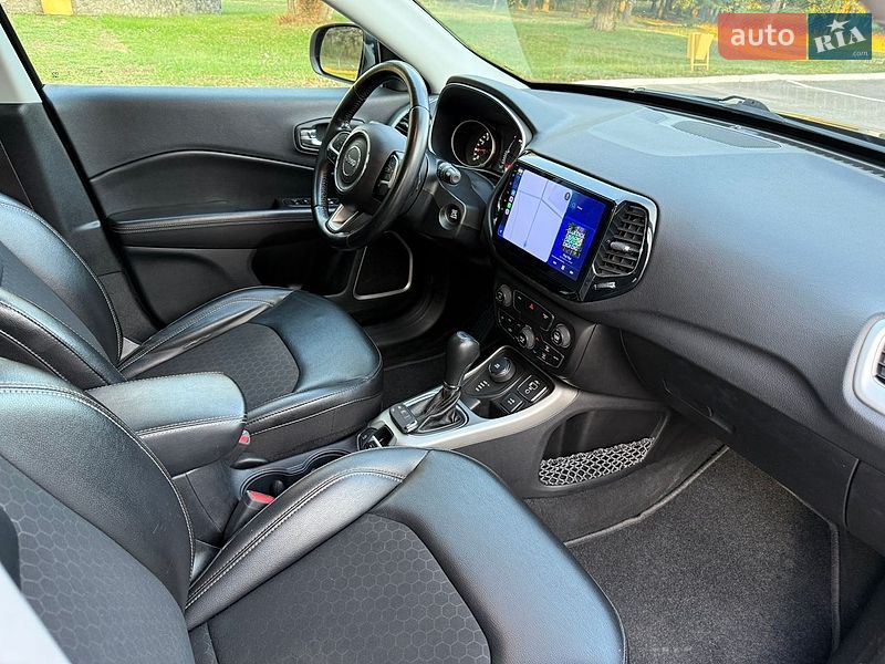 Позашляховик / Кросовер Jeep Compass 2020 в Ромнах