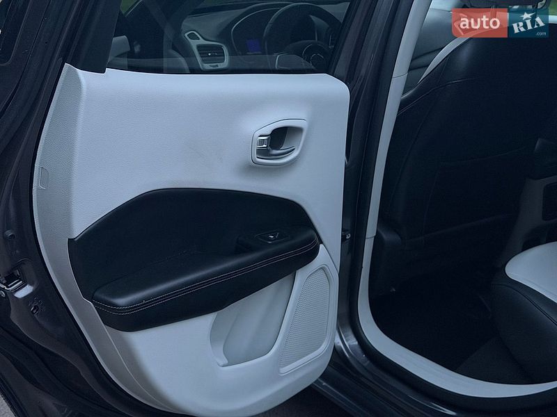 Позашляховик / Кросовер Jeep Compass 2021 в Рівному