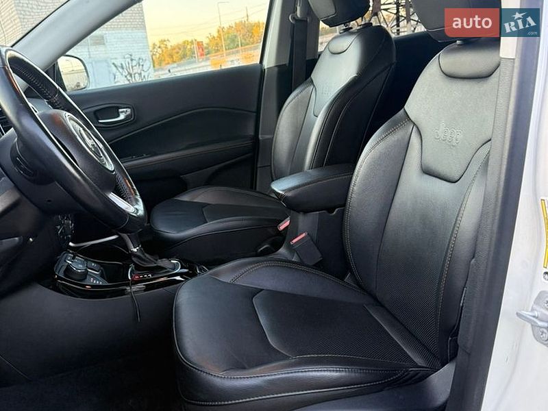 Внедорожник / Кроссовер Jeep Compass 2019 в Киеве