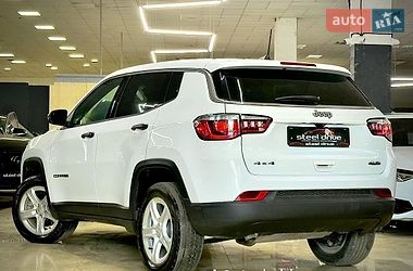 Позашляховик / Кросовер Jeep Compass 2023 в Києві фото 6 Позашляховик / Кросовер Jeep Compass 2023 в Києві