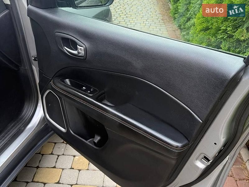 Внедорожник / Кроссовер Jeep Compass 2019 в Львове фото 18 Внедорожник / Кроссовер Jeep Compass 2019 в Львове