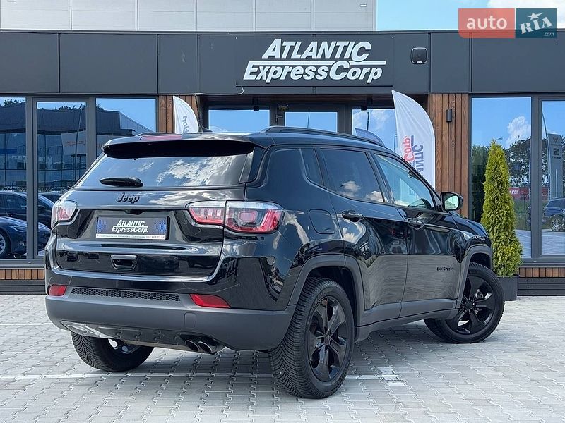 Внедорожник / Кроссовер Jeep Compass 2018 в Киеве