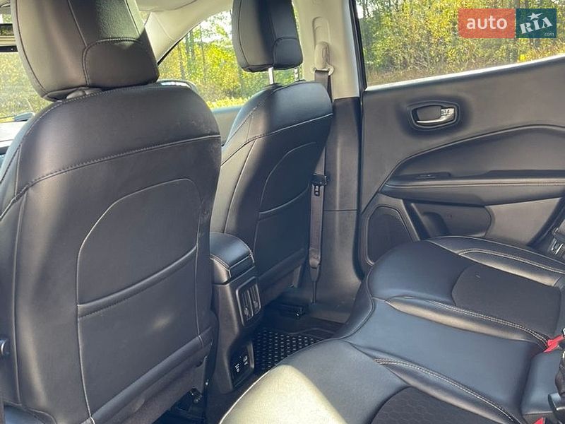 Внедорожник / Кроссовер Jeep Compass 2019 в Киеве