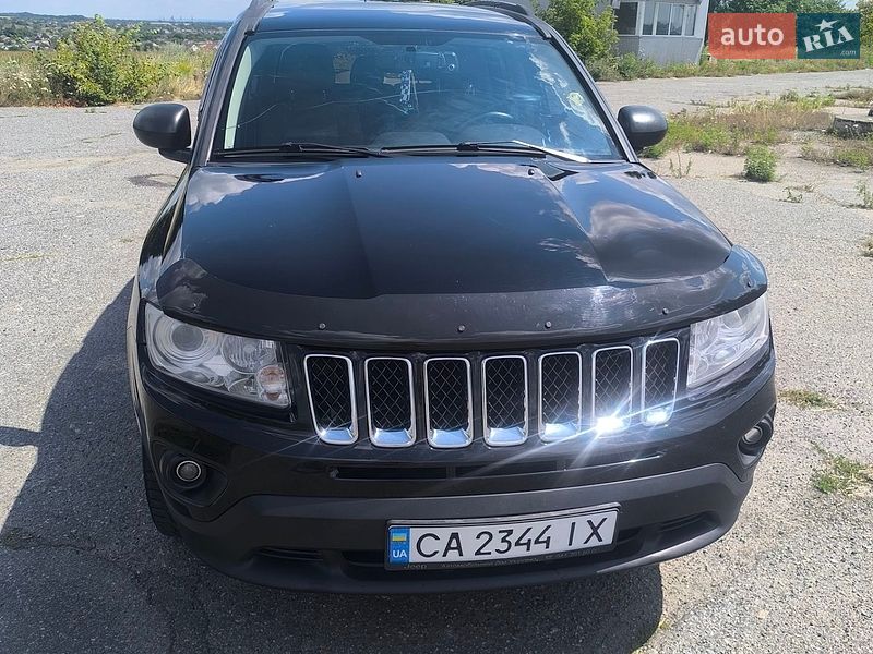 Внедорожник / Кроссовер Jeep Compass 2011 в Корсуне-Шевченковском